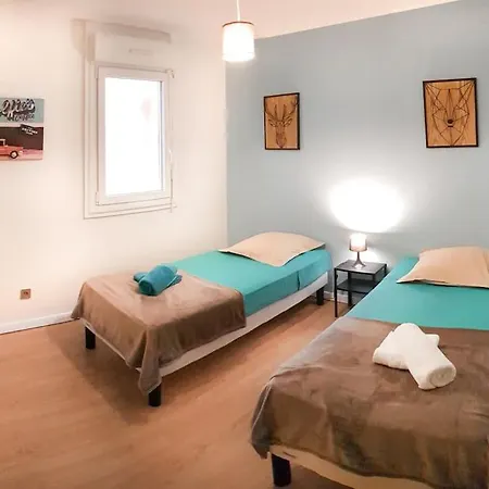 Apartment Idealement Situe Les Pieds Dans L'eau A Calvi *